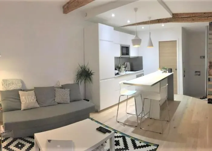 Duplex Aux Carmes